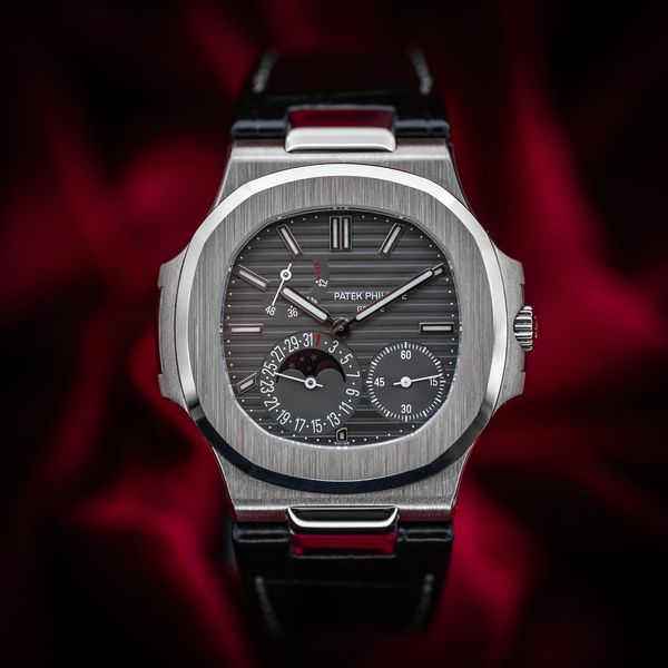 Patek Philippe Nautilus 5712G-001